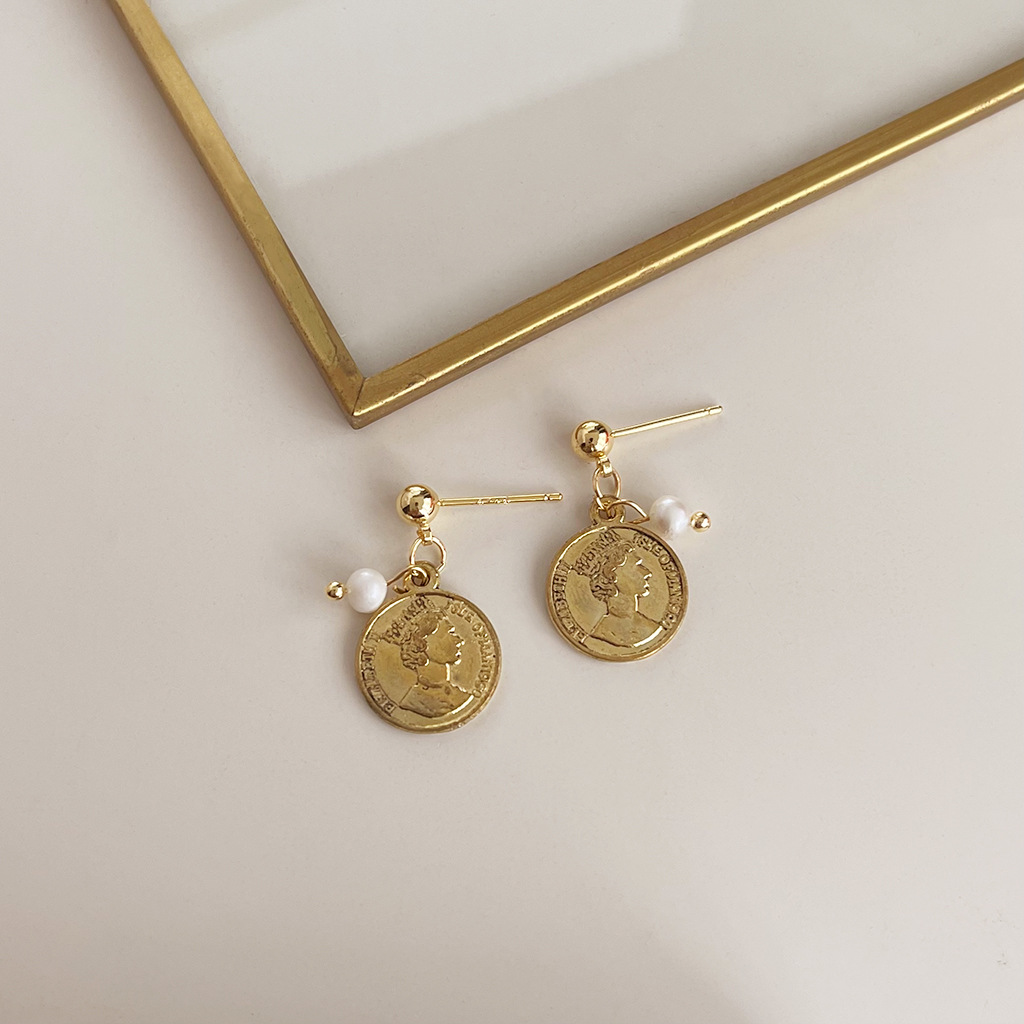 Vintage Fashion Earrings Gold coin relief portrait-S925 Silver Needle