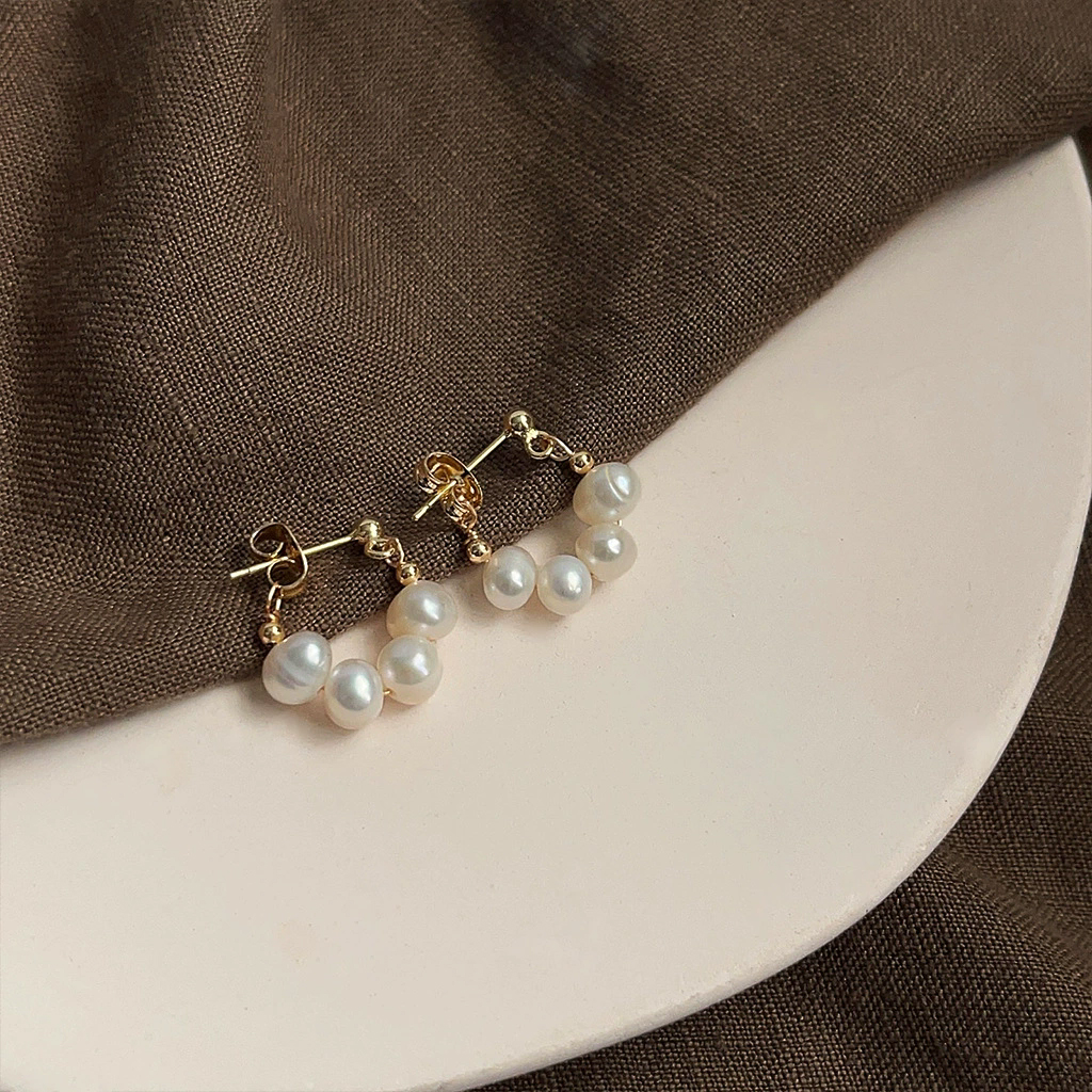 Baroque vintage natural pearl handmade earrings with silver needles